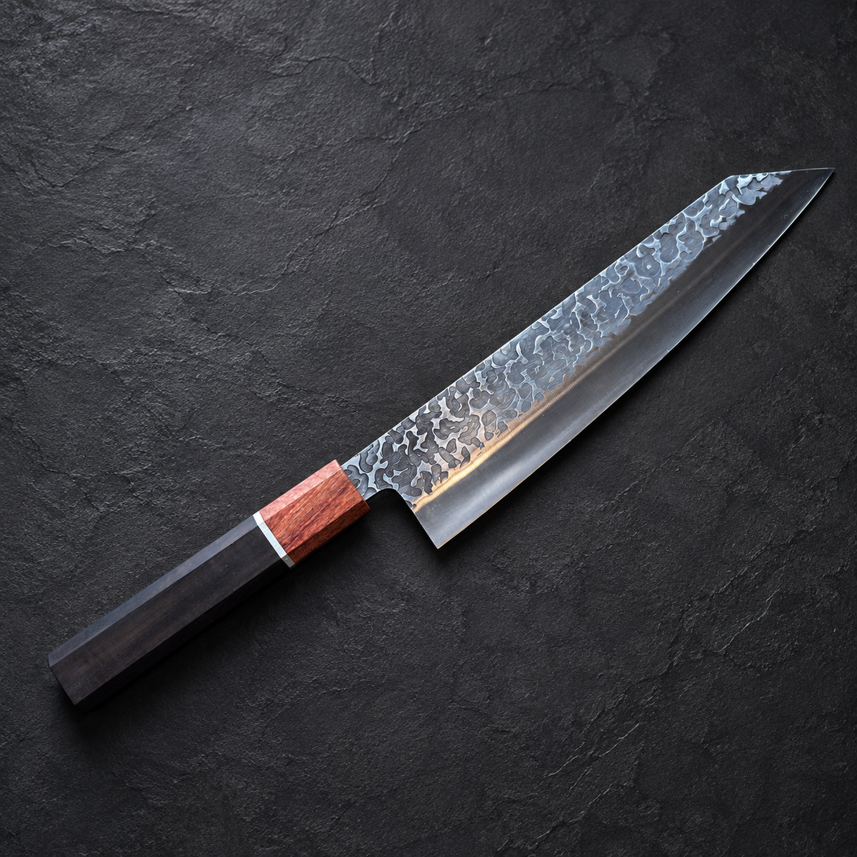 Senko Stainless Kiritsuke – rent produktbilde på mørk skifer