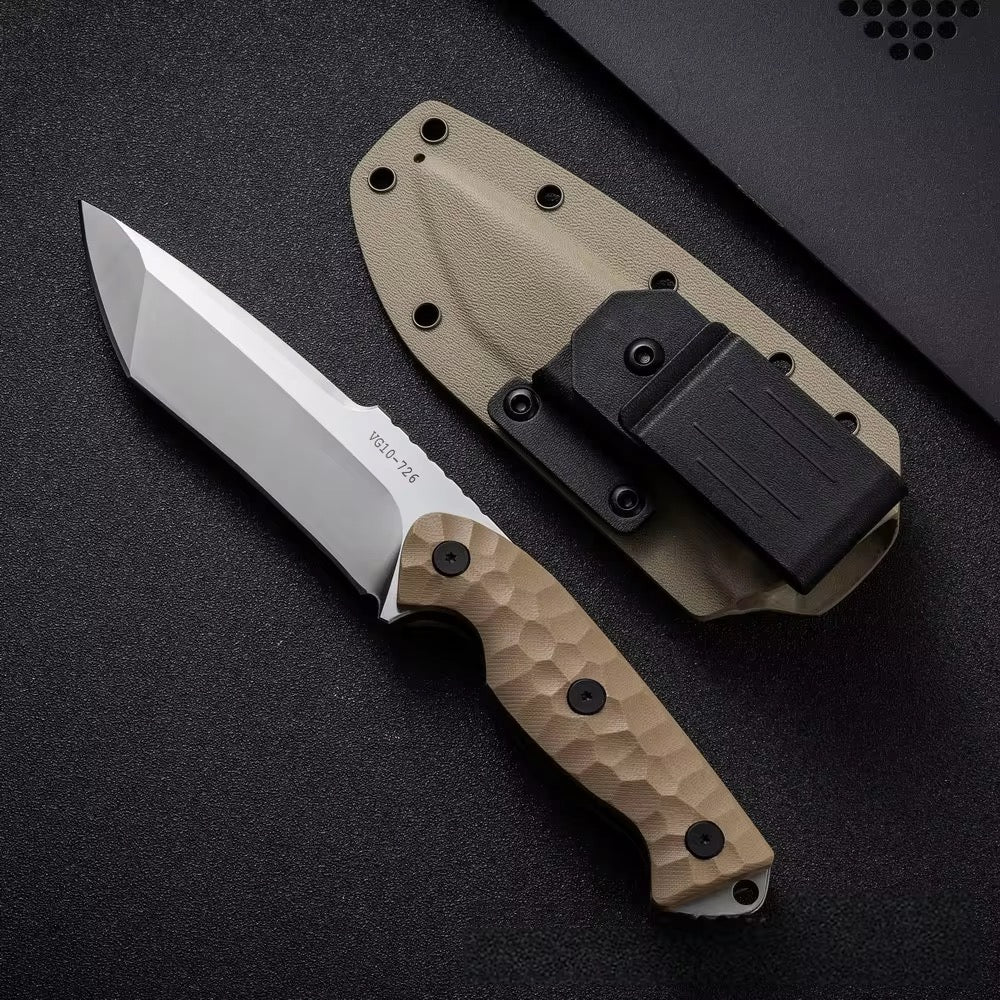 Turkniv 726 og baksiden av sliren med svart beltefeste