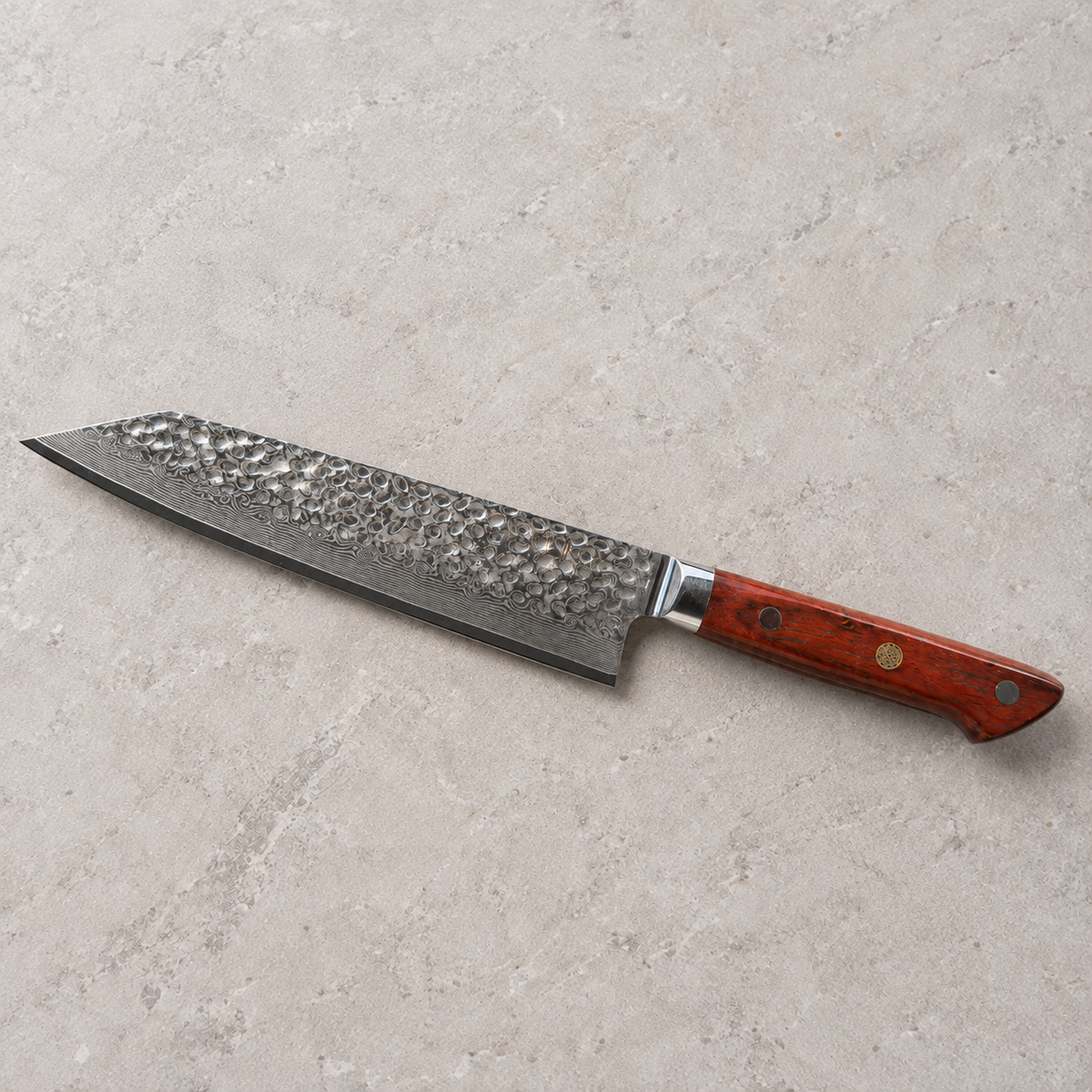 Senko Vintage Kiritsuke – horisontal produktvinkel på lys steinbakgrunn